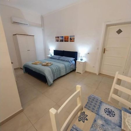 Bed and Breakfast On The Road Telti Экстерьер фото