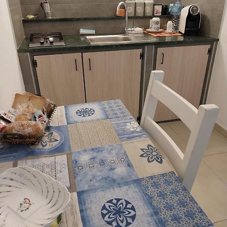 Bed and Breakfast On The Road Telti Экстерьер фото