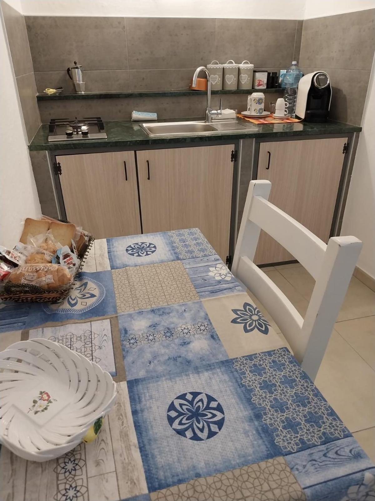 Bed and Breakfast On The Road Telti Экстерьер фото